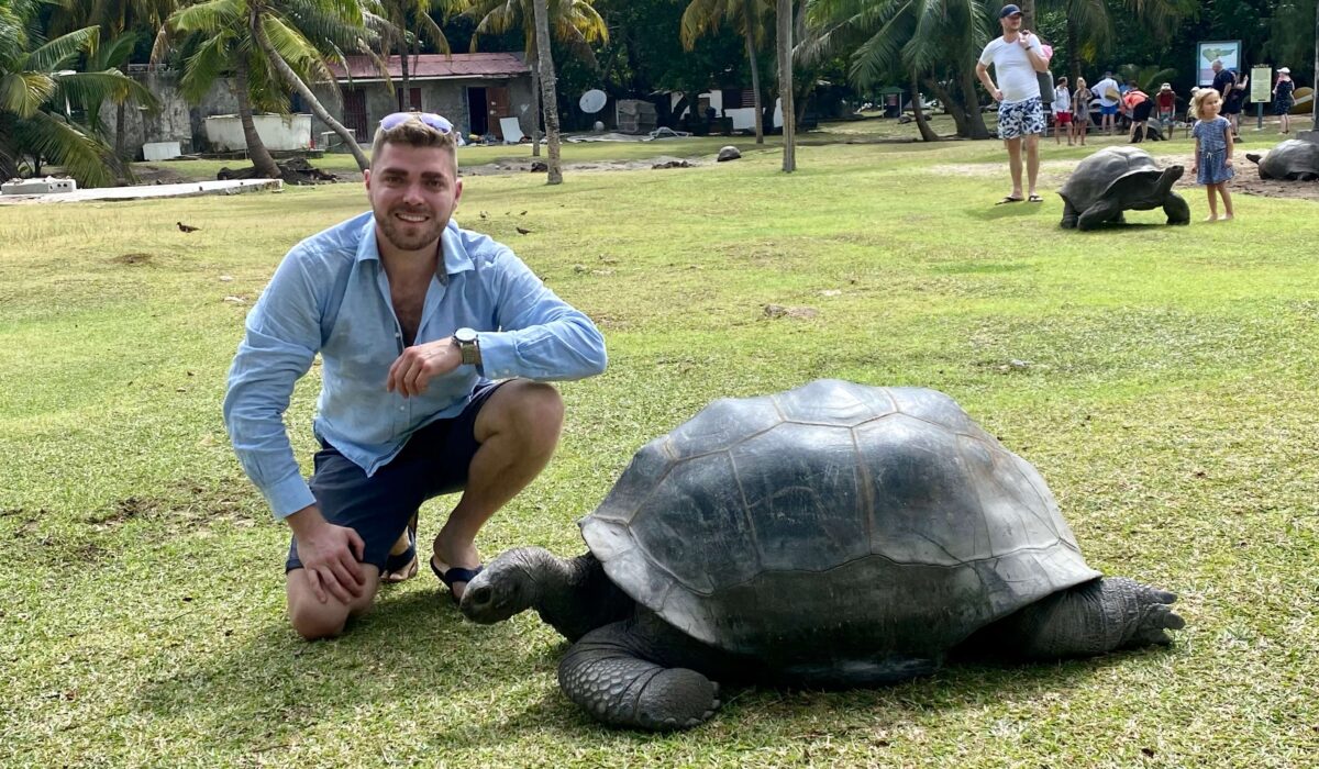 Turtle Farm Curieuse